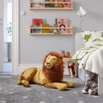 lion - Image 2