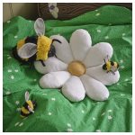 small bee - Image 2